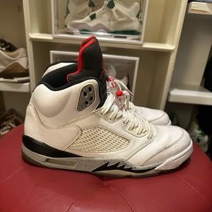 Retro Air Jordan 5 White Cement